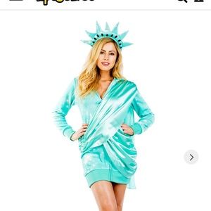 Lady liberty Halloween costume